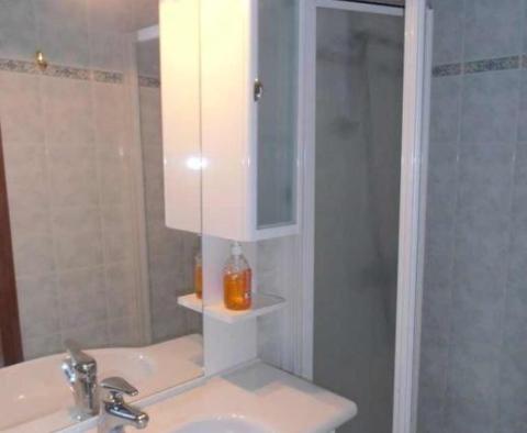 Haus in Dramalj, Crikvenica, 150 m vom Meer entfernt, zu verkaufen - foto 17