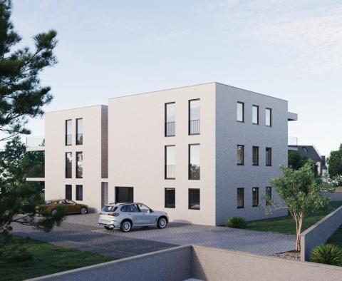 Nový penthouse se třemi ložnicemi v Kanfanaru na prodej - pic 2
