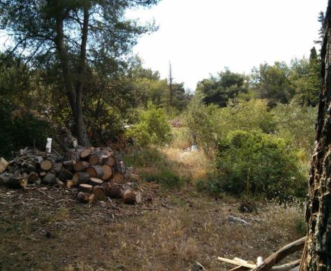 Stavební pozemek v Supetaru, 70m od moře, na prodej - pic 4