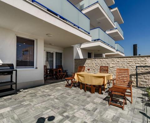 Luksusowa willa w zabudowie szeregowej w Privlace, z jacuzzi na dachu, na sprzedaż - pic 58