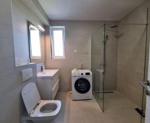 Luksusowa willa w zabudowie szeregowej w Privlace, z jacuzzi na dachu, na sprzedaż - pic 68