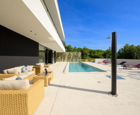 Kedvezményes! Modern tervezői villa Grožnjánban, eladó - pic 10