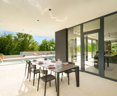 Kedvezményes! Modern tervezői villa Grožnjánban, eladó - pic 24