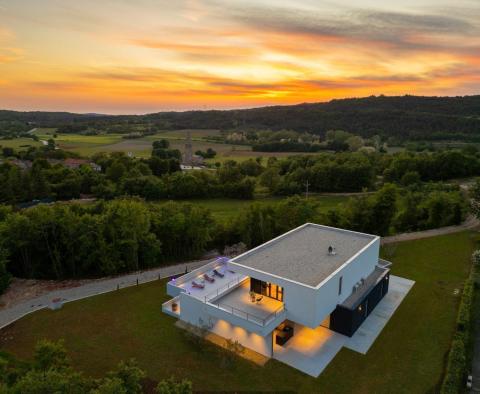 Kedvezményes! Modern tervezői villa Grožnjánban, eladó - pic 33