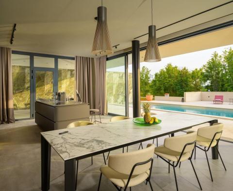 Kedvezményes! Modern tervezői villa Grožnjánban, eladó - pic 45
