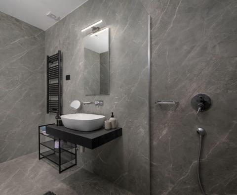 Kedvezményes! Modern tervezői villa Grožnjánban, eladó - pic 75