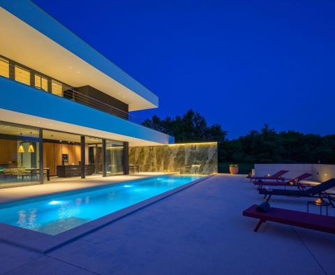 Kedvezményes! Modern tervezői villa Grožnjánban, eladó - pic 104