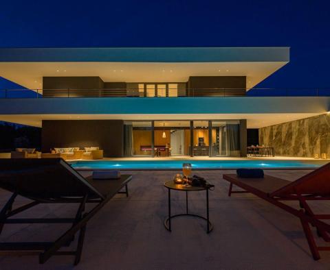 Kedvezményes! Modern tervezői villa Grožnjánban, eladó - pic 107