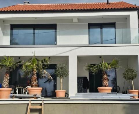 Fantasztikus új 1. vonali villa Starigrad környékén, előtte mólóval, eladó - pic 24
