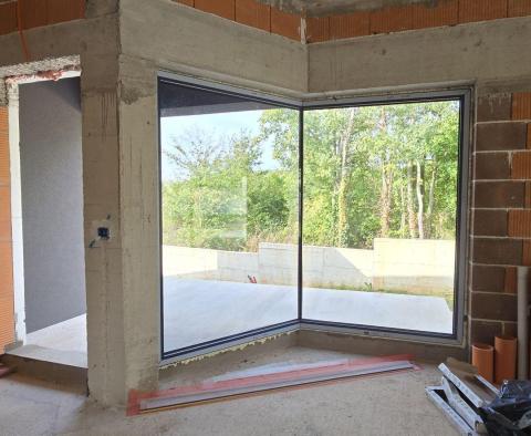 Villa de nouvelle construction à Barban avec piscine et intimité maximale, avec deux parties égales, à vendre - pic 19