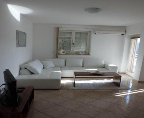 Geräumige Wohnung mit Meerblick in Rabac, zu verkaufen - foto 4