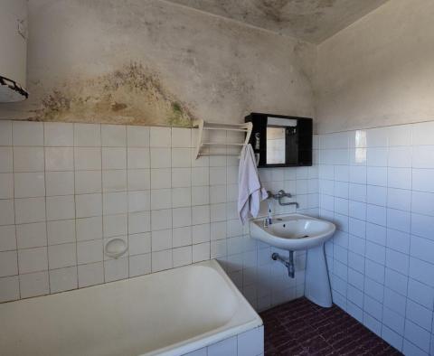 Eladó egy régi kőház kerttel Malinskában, Krk szigetén - pic 11