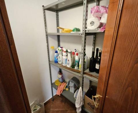 Продается квартира в Опатии с 3 спальнями, видом на море и бассейном - фото 33