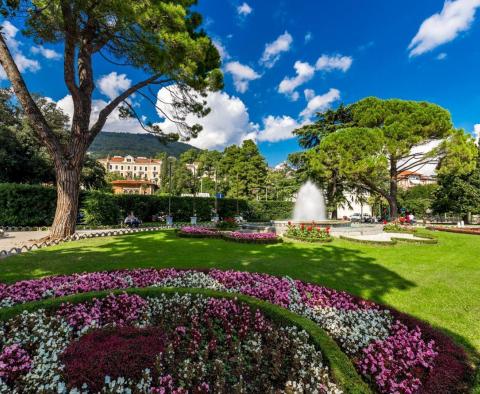 Neue Villa im mediterranen Stil in Bregi, Opatija mit zwei Wohneinheiten, Swimmingpool, Gästehaus, Taverne und Kinderspielplatz, zu verkaufen - foto 74