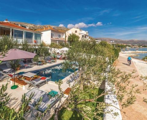 En exclusivité chez nous ! Superbe villa en 1ère ligne à Seget Donji, Trogir, à vendre ! - pic 5