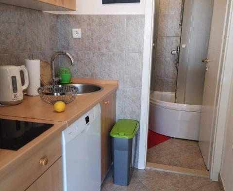 En exclusivité chez nous ! Superbe villa en 1ère ligne à Seget Donji, Trogir, à vendre ! - pic 39