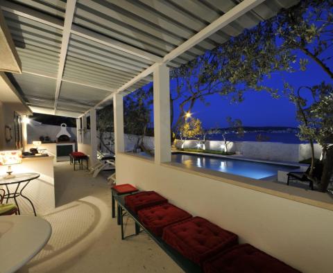 En exclusivité chez nous ! Superbe villa en 1ère ligne à Seget Donji, Trogir, à vendre ! - pic 42