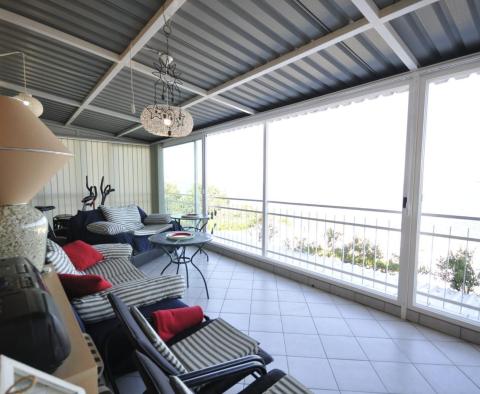 En exclusivité chez nous ! Superbe villa en 1ère ligne à Seget Donji, Trogir, à vendre ! - pic 48