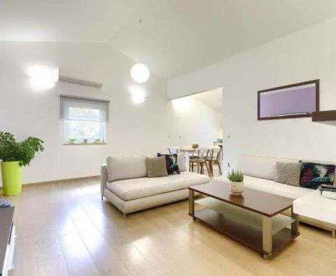 Appartement moderne dans un emplacement idéal dans le centre de Pula, à vendre - pic 11