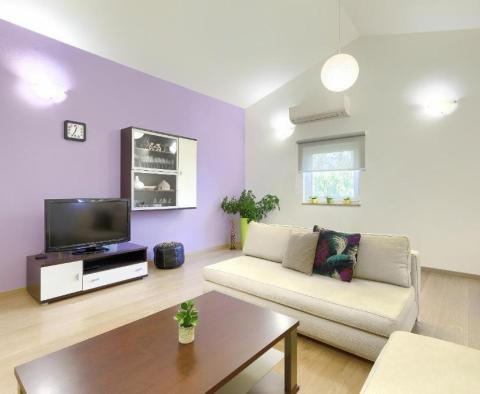 Appartement moderne dans un emplacement idéal dans le centre de Pula, à vendre - pic 16