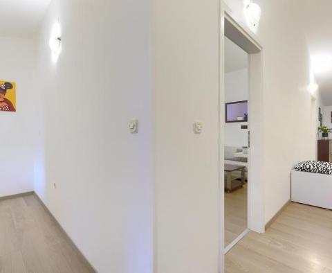 Appartement moderne dans un emplacement idéal dans le centre de Pula, à vendre - pic 30