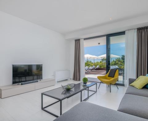 Moderní vila s panoramatickým výhledem na moře v Opatiji, na prodej - pic 17