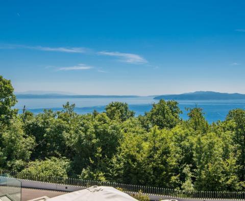Moderní vila s panoramatickým výhledem na moře v Opatiji, na prodej - pic 5