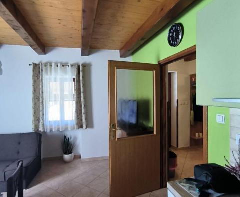 Kamenný dům s tavernou v přírodě v Pazinu - pic 26