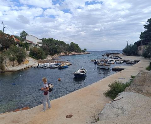 Touristic property of 6 apartments in Basina, Hvar, for sale - pic 2