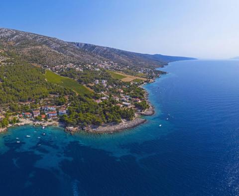 Skutečně unikátní nová moderní vila v 1. linii k moři na ostrově Hvar, na prodej - pic 9