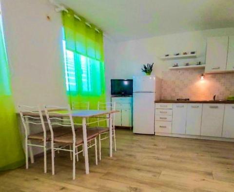 House with three apartments in a quiet part of the island Mali Losinj, 500m from the sea, for sale - pic 12