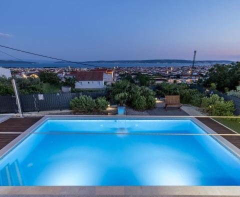 Wonderful villa in Kastela, for sale - pic 11