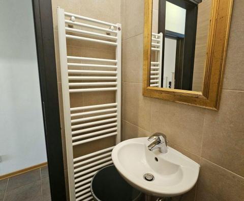 Appartement avec 3 chambres au rez-de-chaussée à Peroj, à vendre - pic 26