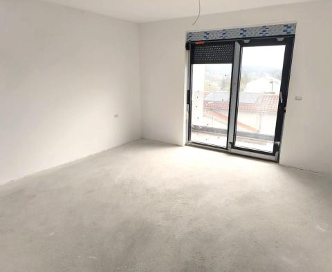 Penthouse s výhledem na moře a Brijuni v Pule na prodej - pic 13