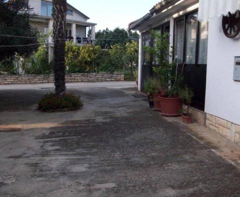 Dva domy na prodej v Savudrija, Umag, 200 m od moře, na prodej - pic 10