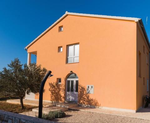 Wunderschönes Anwesen in der 1. Linie in der Gegend von Sibenik, zu verkaufen - foto 5