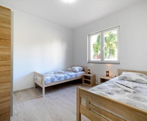 Wunderschönes Anwesen in der 1. Linie in der Gegend von Sibenik, zu verkaufen - foto 29