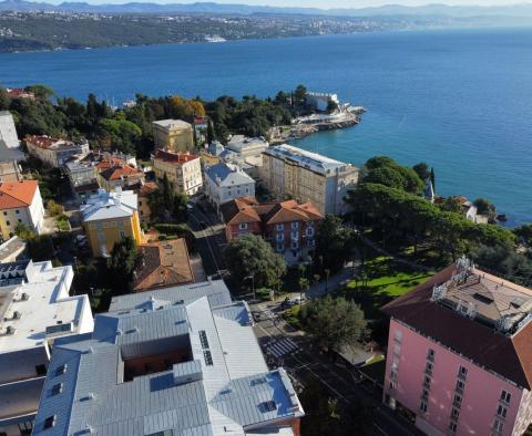 Propriété unique dans le centre d'Opatija, à 90 m de la mer, à vendre - pic 2