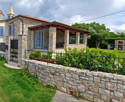 1ère rangée de la mer! Maison à Umag, à vendre! - pic 7