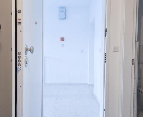  Modern apartment in Malinska, for sle - pic 27