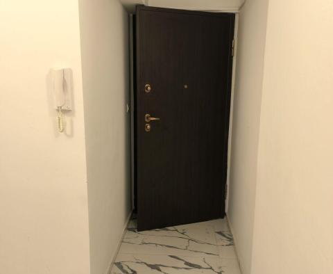 Appartement de luxe, première rangée de la mer, région de Pula, à vendre - pic 18