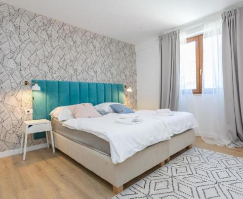 Hôtel unique en 1ère ligne de mer dans la région de Dubrovnik, à vendre - pic 18