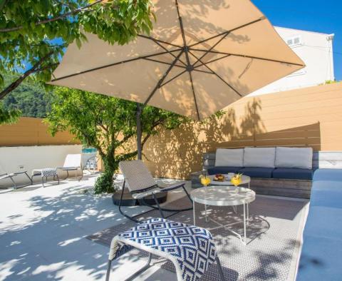 Hôtel unique en 1ère ligne de mer dans la région de Dubrovnik, à vendre - pic 23