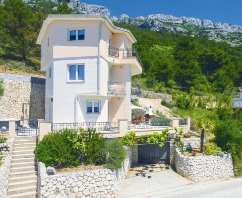 Maison à Pisak, Omis, avec vue panoramique sur la mer, à vendre - pic 12