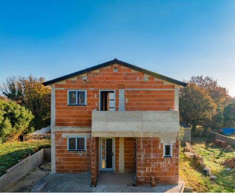 Roh-Bau-Villa in Ližnjan, 800 m vom Meer entfernt, zu verkaufen - foto 3