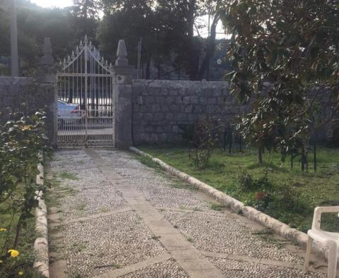 Vila první linie v oblasti Mokosica v Dubrovníku, která potřebuje kompletní rekonstrukci - pic 6