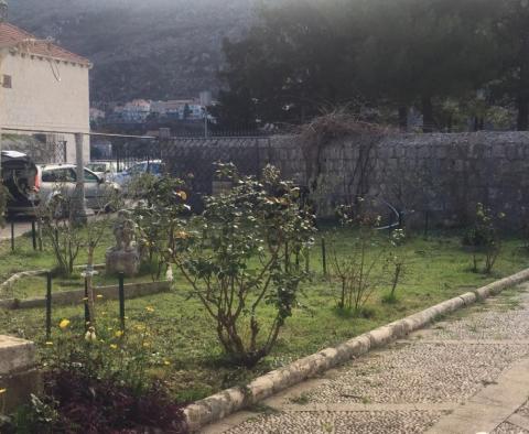 Vila první linie v oblasti Mokosica v Dubrovníku, která potřebuje kompletní rekonstrukci - pic 7