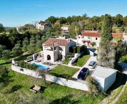 Reduziert! Außergewöhnliche Villa in Buje mit Panoramablick, zu verkaufen - foto 2