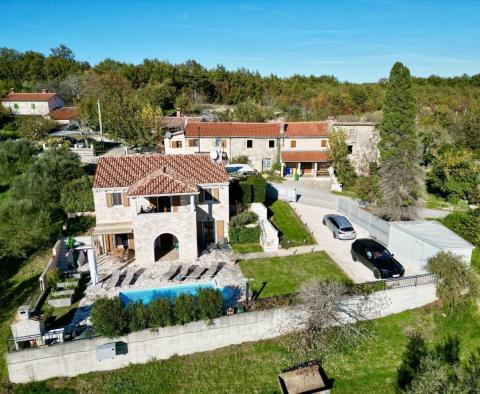 Reduziert! Außergewöhnliche Villa in Buje mit Panoramablick, zu verkaufen - foto 28