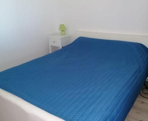 Apartament z 2 sypialniami na wyspie Mali Losinj, z widokiem na morze, na sprzedaż - pic 12